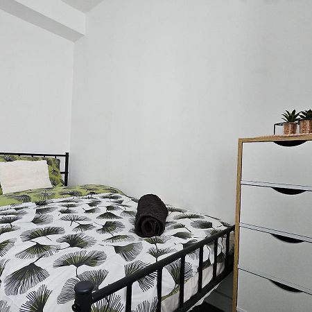 Guest House - Close To All Amenities Northampton Esterno foto